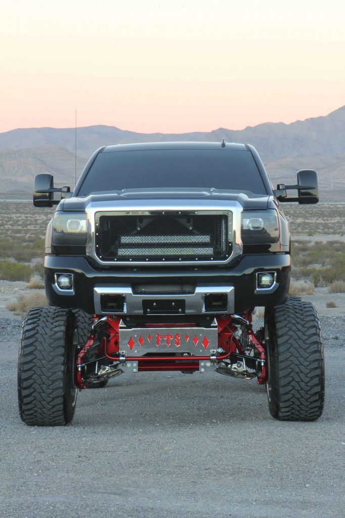 truck-with-15-inch-lift-and 40-inch-tires