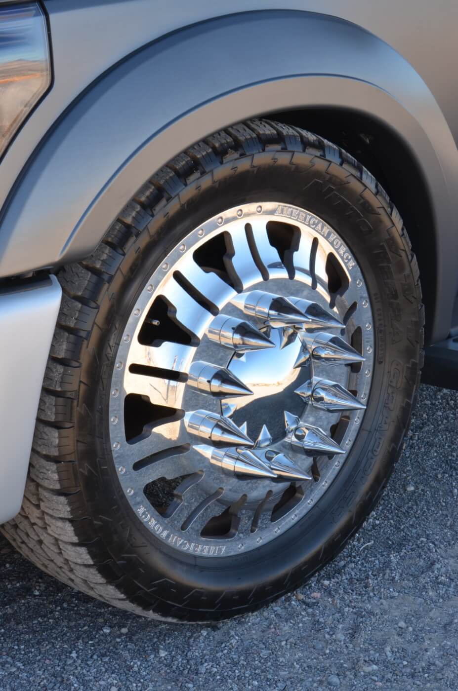 The lug nut spikes are a perfect touch adding to the Mini-Semi theme. 