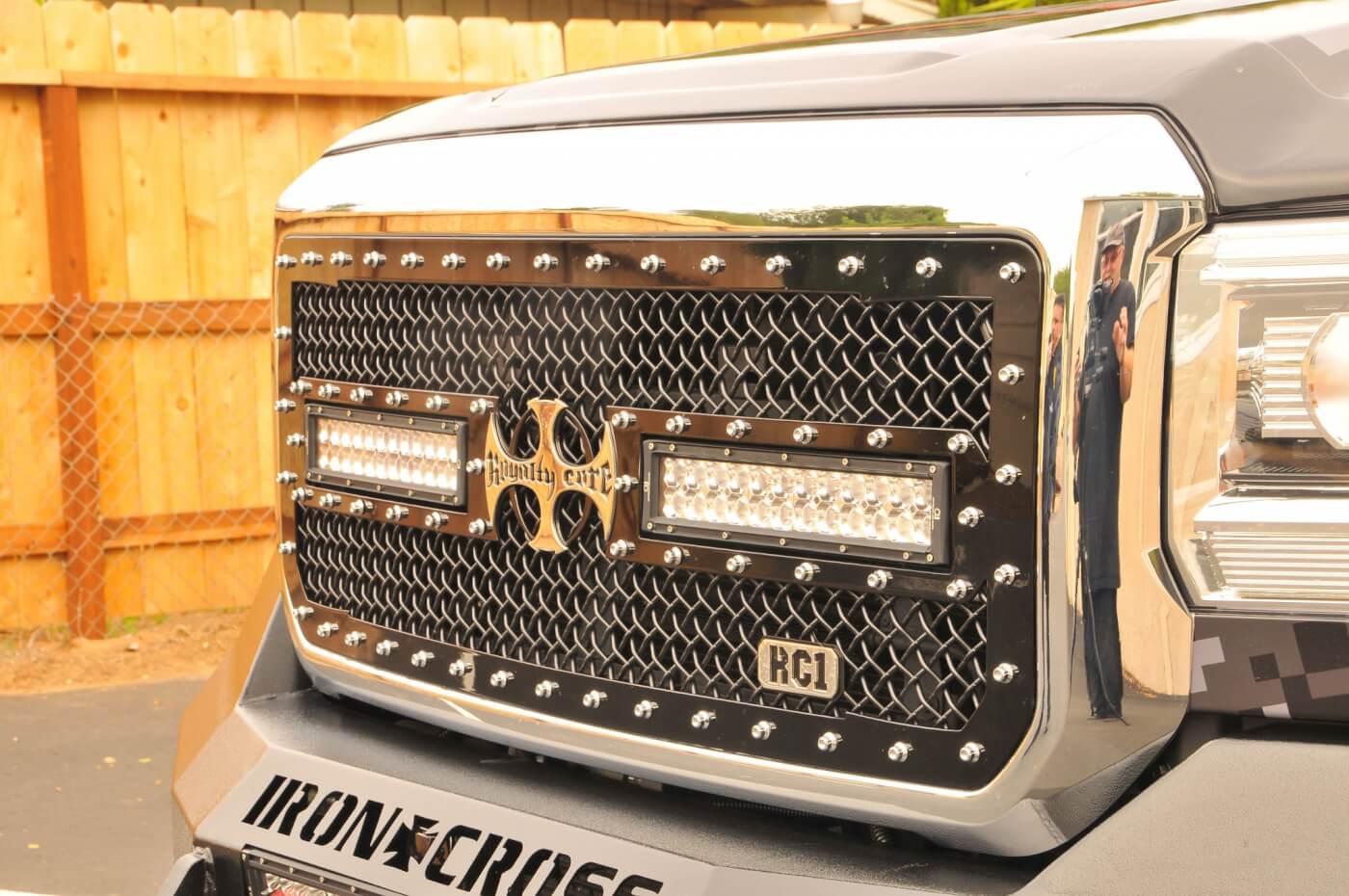 Royalty Core’s grille was mounted with Offroad LED Bars to light up the night.