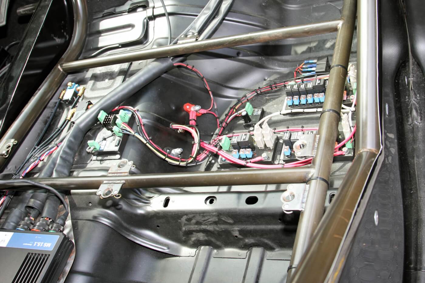 The Spaghetti Menders wiring harness and Bosch ECU combine to handle all electronic controls in the truck, including the engine, transmission and staging system, as well as other functions like shifting.