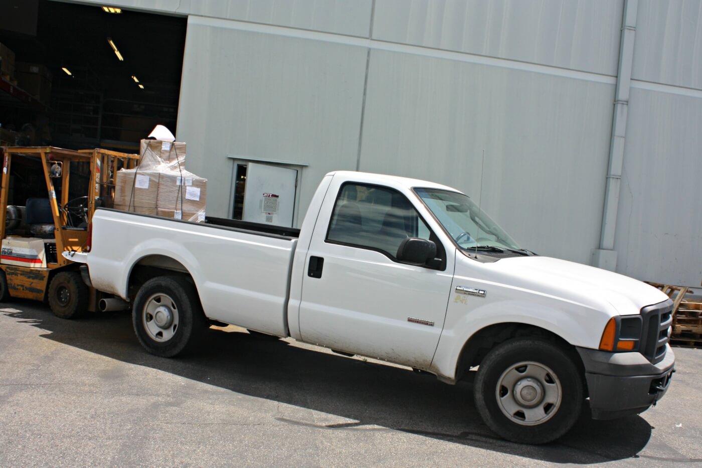 While it may not be much to look at, this 2005 6.0L Power Stroke makes for a great company parts truck that can haul just about whatever is needed in the bed or tow a heavy load down the highway. Over the course of the next few issues, this 2wd XL work truck will become the ultimate performance-oriented reliable workhorse.