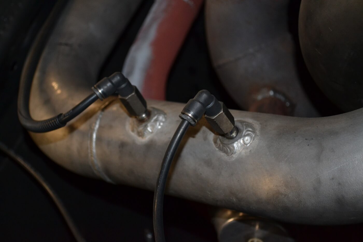 5. The tremendous exhaust heat from a nitrous motor can wreak havoc on the turbines of turbochargers, so more and more people have started using water injection when running a large dose of nitrous.