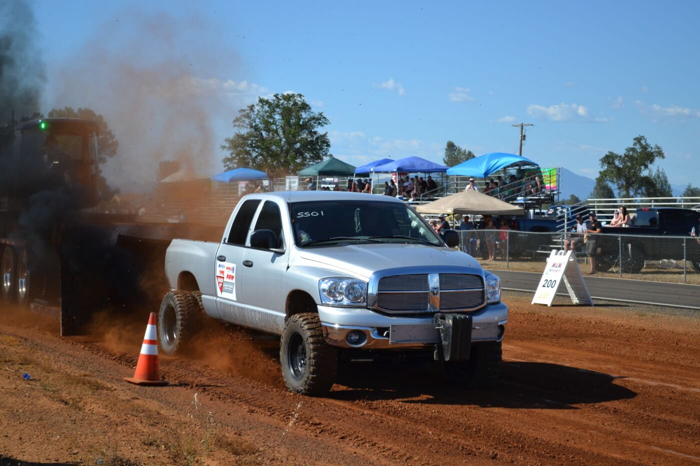 Perhaps the most impressive performance of the pull was put in by Les Szmidt, who used nearly 1,000 horsepower on a 2.6-inch charger to motivate his Dodge to a 338-foot pull and past the rest of the field by a good margin.