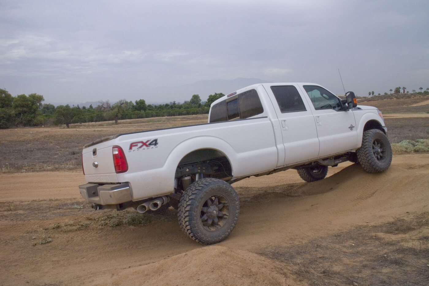 16. This view shows the flexibility of the Carli suspension on the Ford F-250 4x4. 