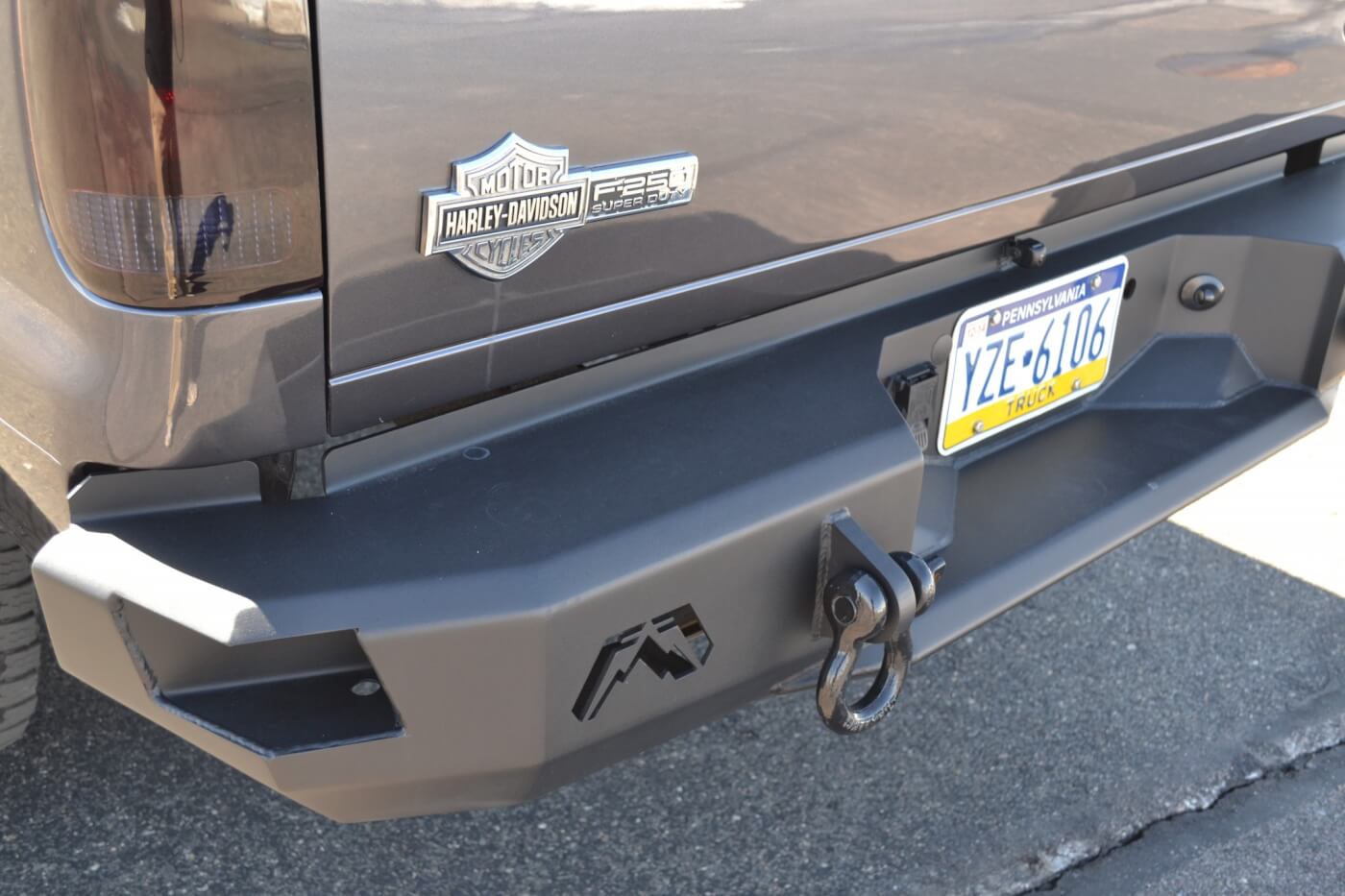 The rear of the truck has also been modified, with a functional and understated rear bumper from Fab Fours. 