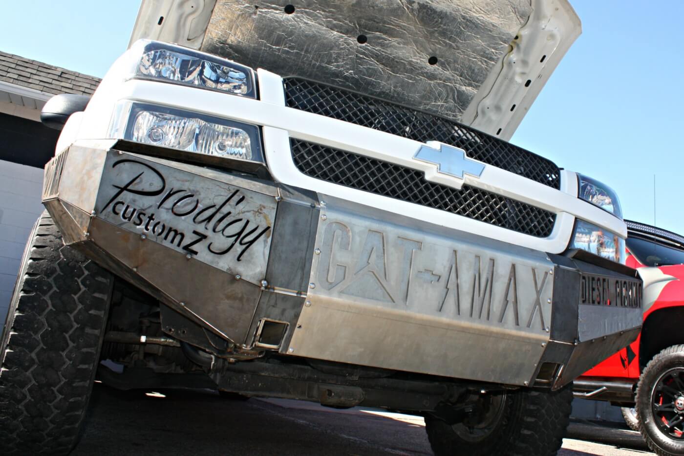 Dan Madden had an unfortunate run-in with a cement barrier in his ‘Cat-a-Max’ Duramax last season at a Diesel Motorsports’ dirt drag event when he couldn’t quite get the truck stopped in time. But it appears that it’s back with vengeance and ready for more. 901 hp was enough for a fourth place finish in the compound turbo class.