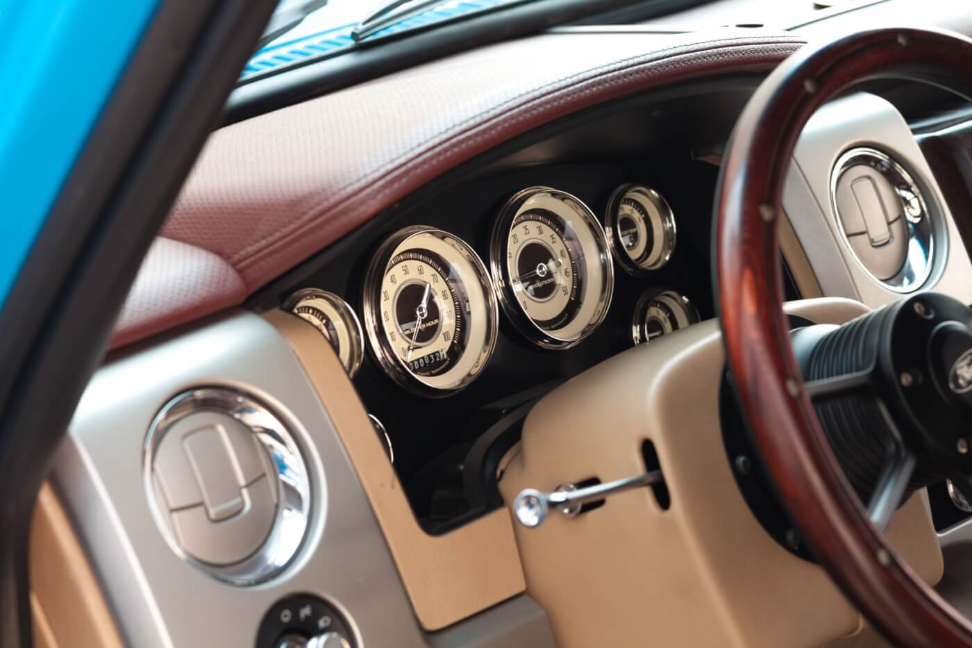 All the gauges, switches and air vents—including the rear vents on the 2012 dash—work flawlessly.