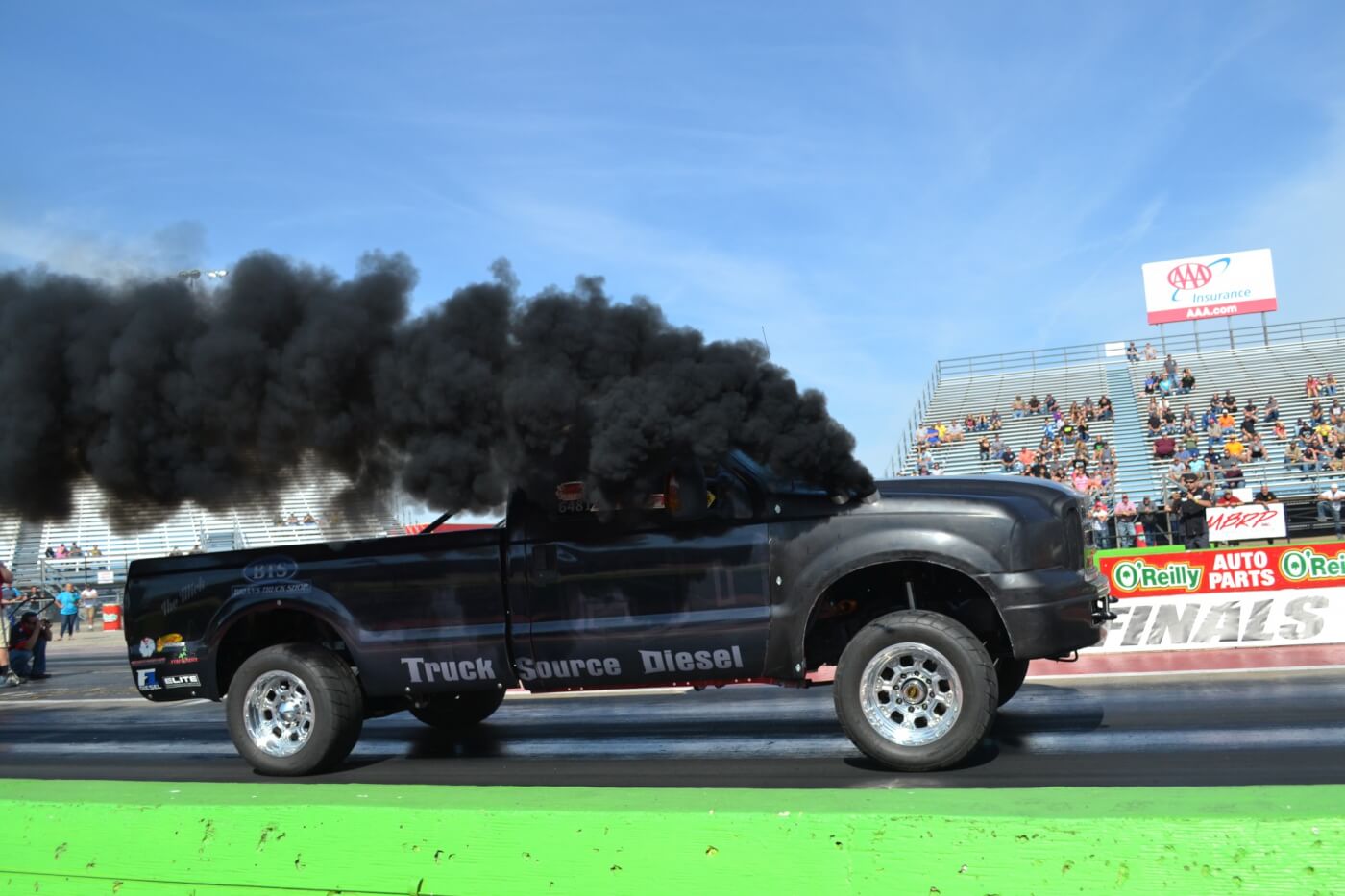 A step up from 10.90, the NHRDA's Super Street class is a heads-up category with a 6,000-pound minimum weight. It attracted some of the fastest four-wheel drives in the country, like Truck Source Diesel's awesome 9-second triple turbo Cummins-powered Ford.