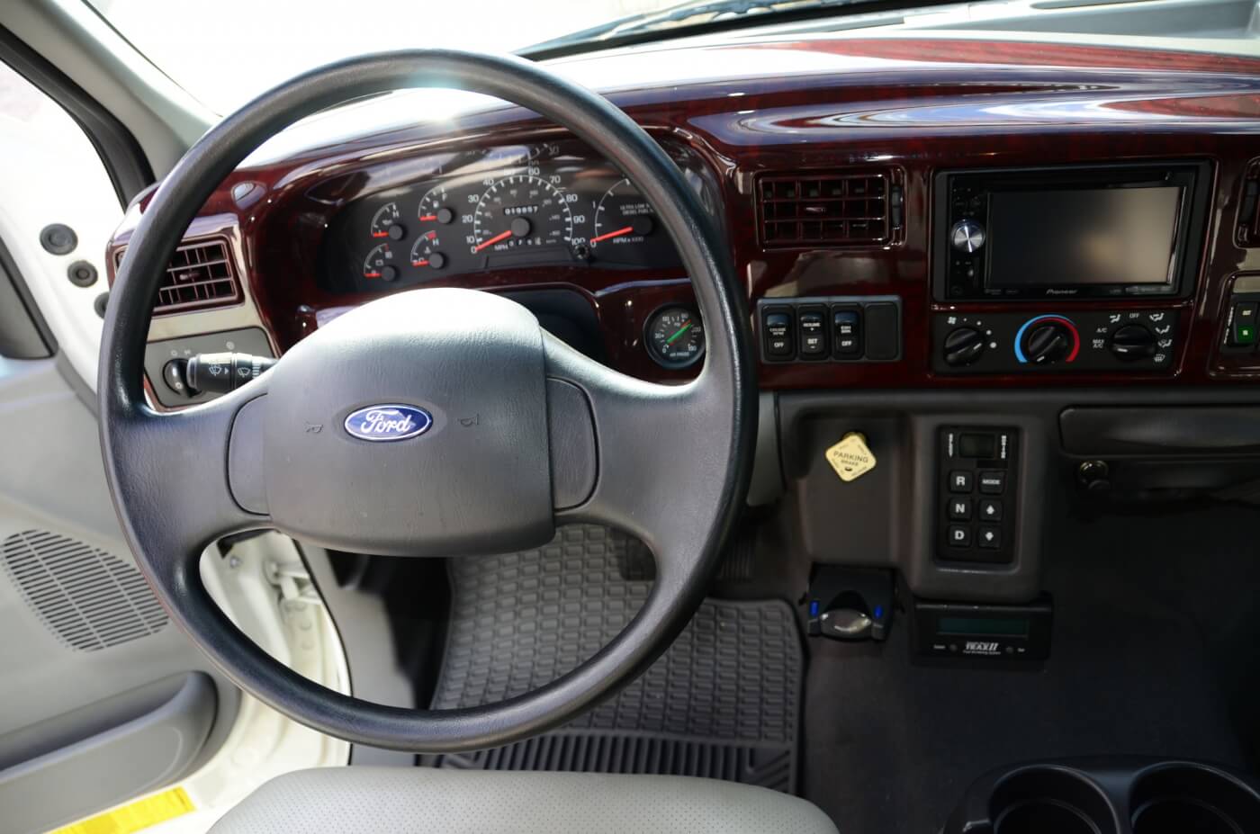 A wood-grain dash is not what you’d expect in a utility rig.