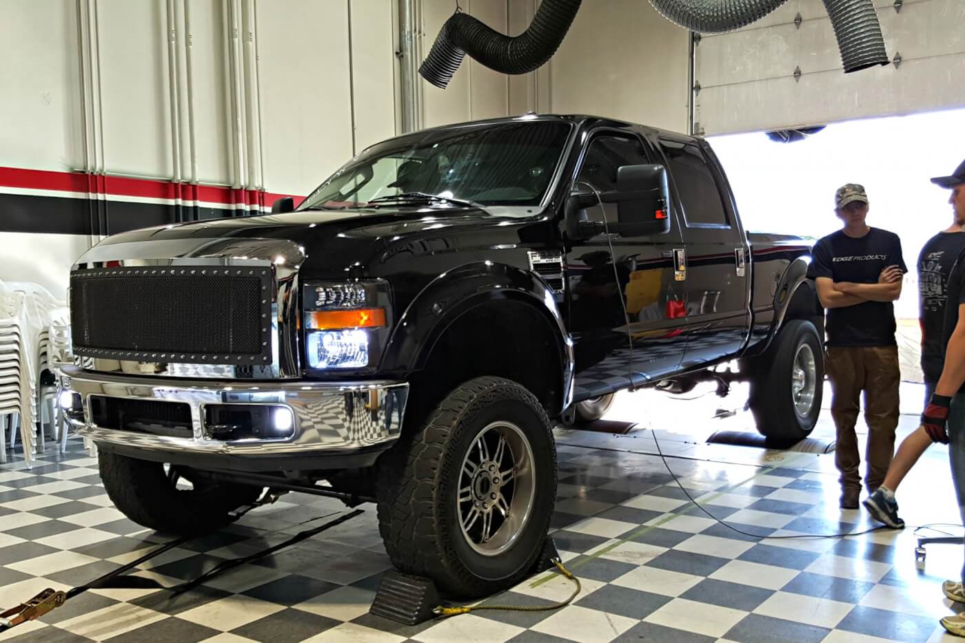 For the 2015 Northwest Dyno Circuit series, organizers opted to place the 6.4L Power Strokes in a class of their own due to their stock twin-turbo system. Weekend on the Edge had the season’s best showing of Fords all year, with nine 6.4L trucks competing for first place.
