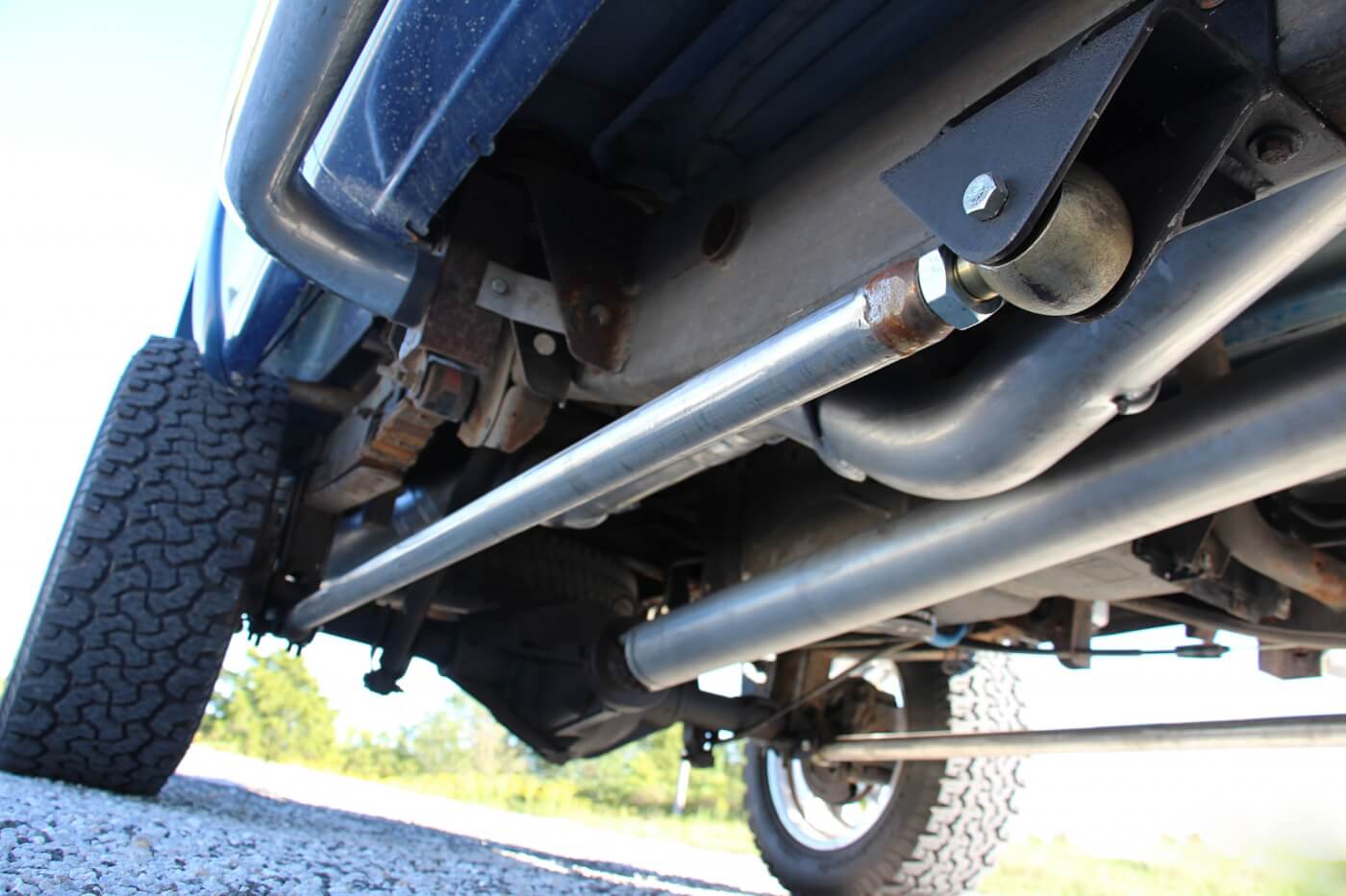 To keep the rear AAM1150 from rotating, Matt built a set of 1.25-inch (ID) stainless steel traction bars, along with bolt-on frame and axle mounts. Knowing he might twist the factory 0.60-inch wall rear driveshaft in half with the added power, Matt also upgraded to a 0.140-inch wall, high strength aluminum unit.