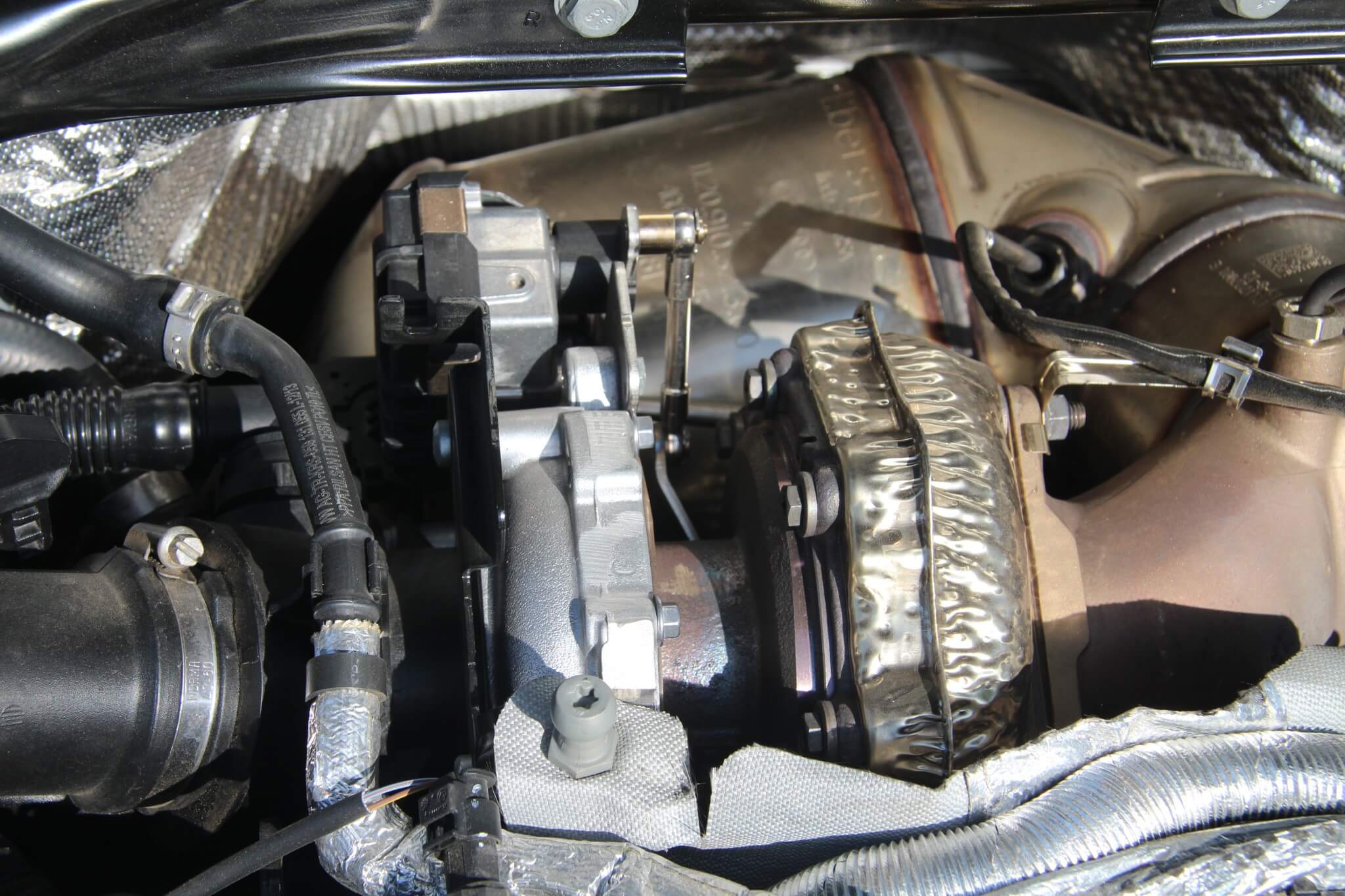 The Audi Q5 3.0L V-6 diesel uses a twin-turbo setup. 