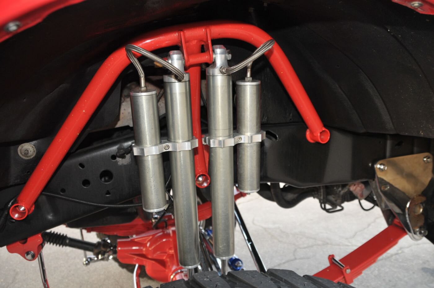 Fox dual-reservoir shocks give a plush ride for the F-250.