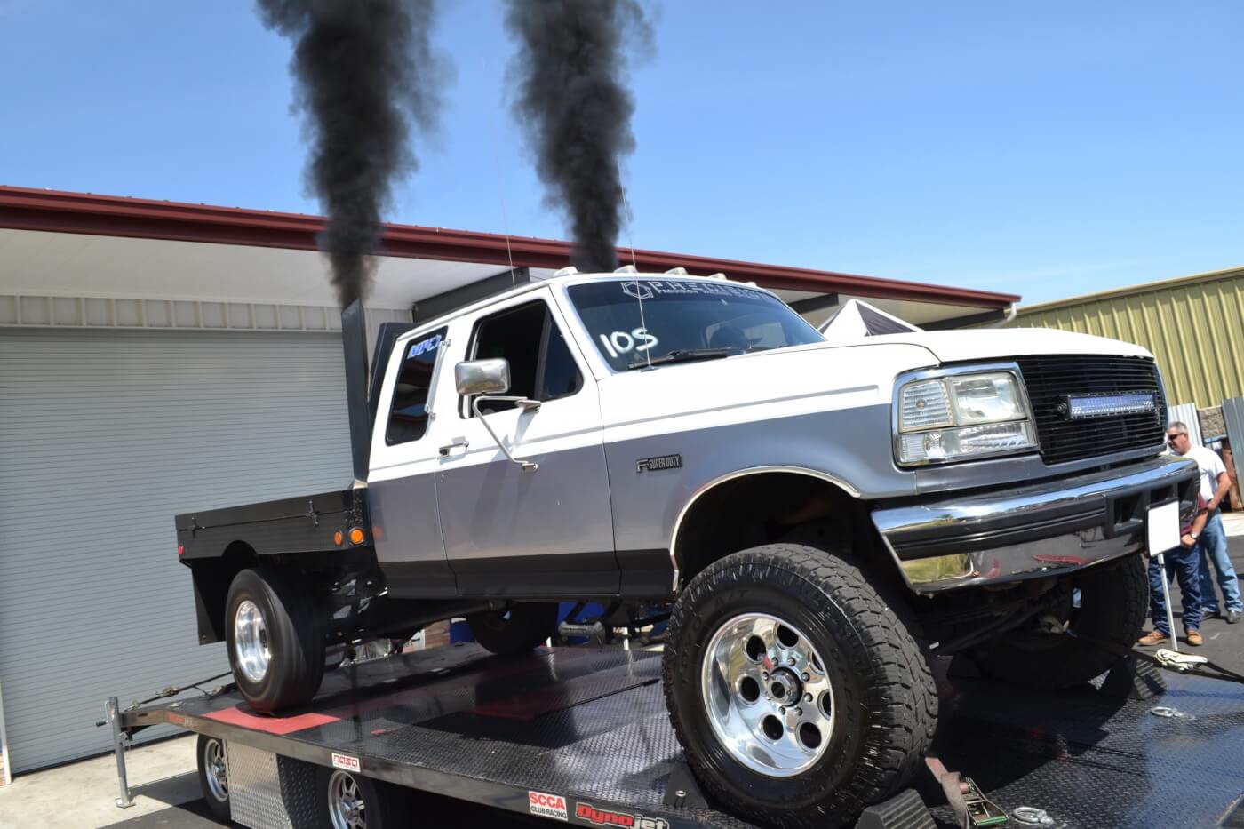 Perhaps the best low-buck rig was this 7.3L which used a stock turbo, 160/100 injectors, and a decade-old "smoke tune" to put down 396 rwhp.