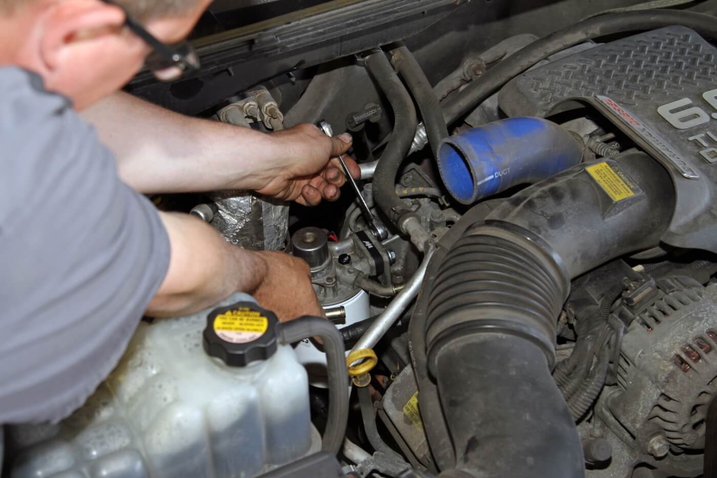 Diy Duramax Fuel Fix Rebuilding A Leaky Fuel Filter Head