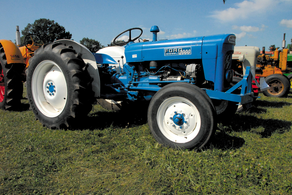 ford tractor 2000